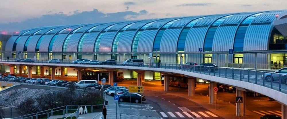 Delta Airlines BUD Terminal